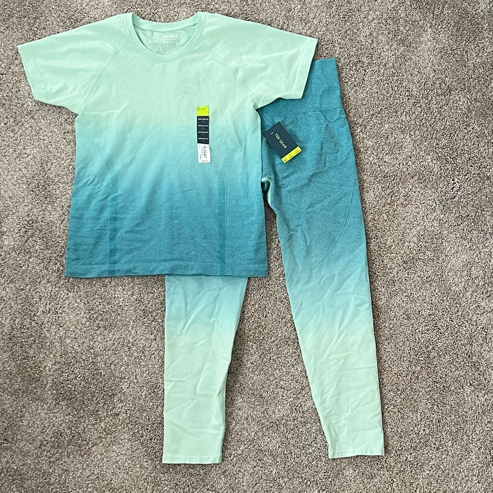 Women’s Workout Set